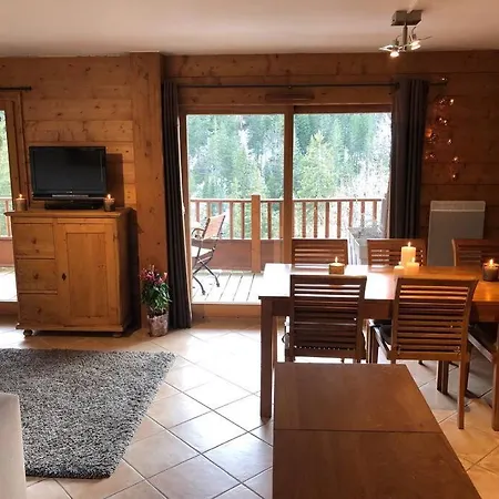 Appartement Superbe Cosy, Piscine Terrasse, Ascenseur.