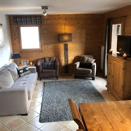 Appartement Superbe Cosy, Piscine Terrasse, Ascenseur. Cohennoz