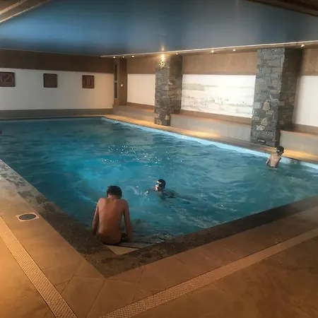 Superbe Cosy, Piscine Terrasse, Ascenseur. Appartement Cohennoz